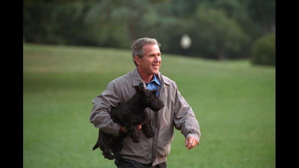 2001 W Bush with Barney